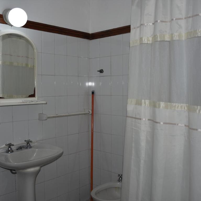 Hostería El Bosque - Basic Triple Room - 4