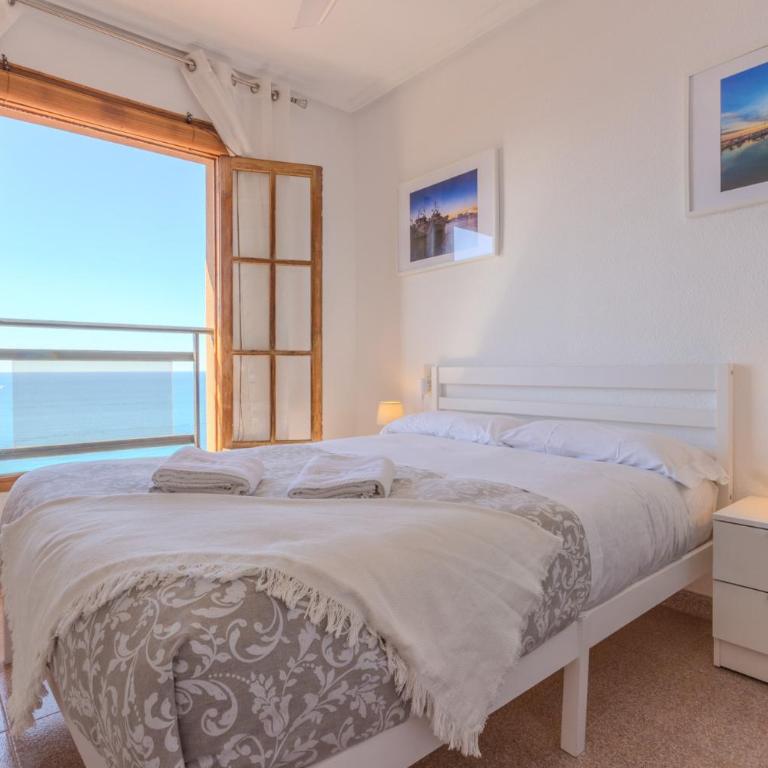 Infinite view of Tabarca near the sea and airport - Apartamento de 2 dormitorios - 2