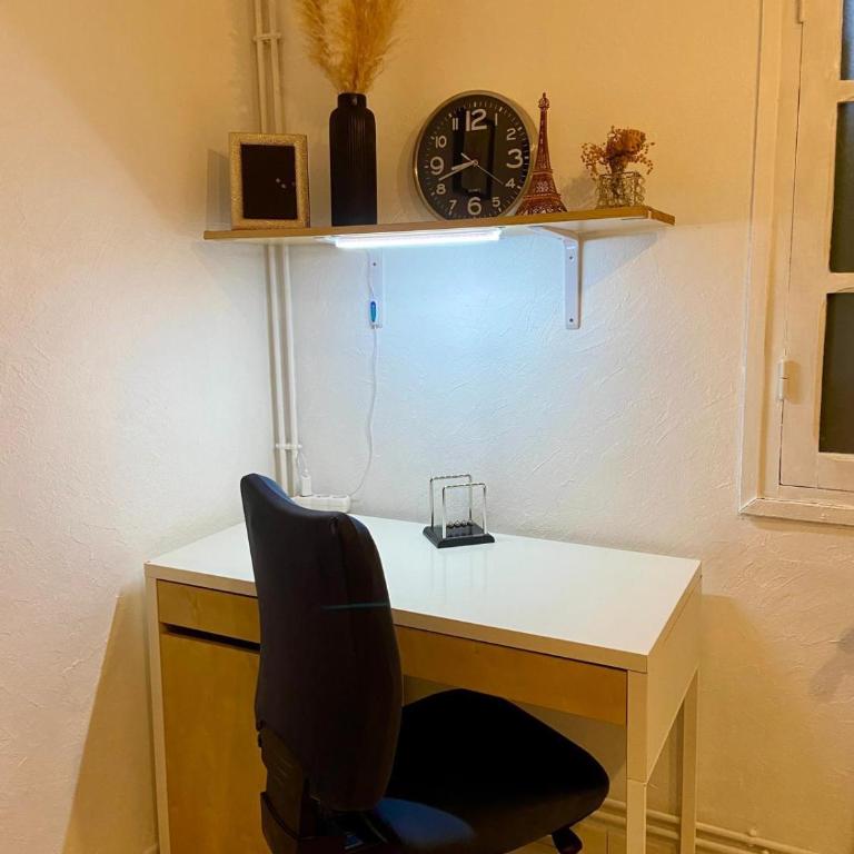 Isly Room's - Chambre Double Standard avec Salle de Bains Commune - 8