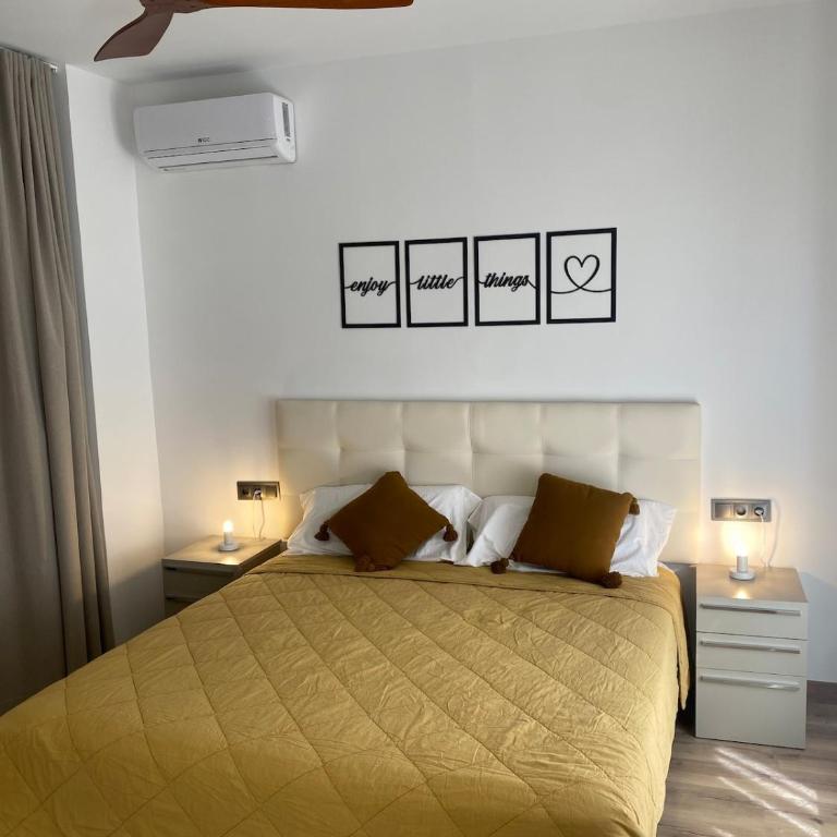 Apartment in Alicante Centro - Three-Bedroom Apartment - 6