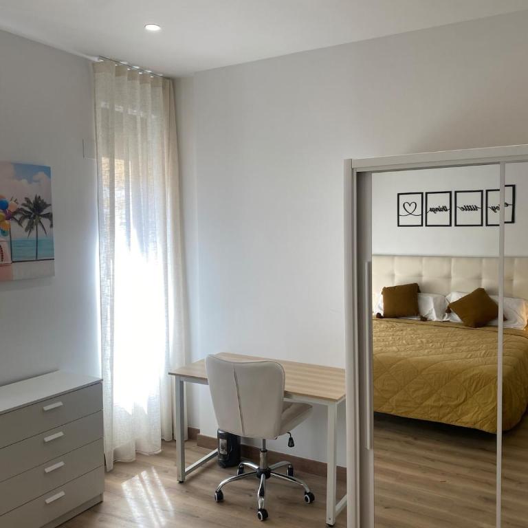 Apartment in Alicante Centro - Three-Bedroom Apartment - 30