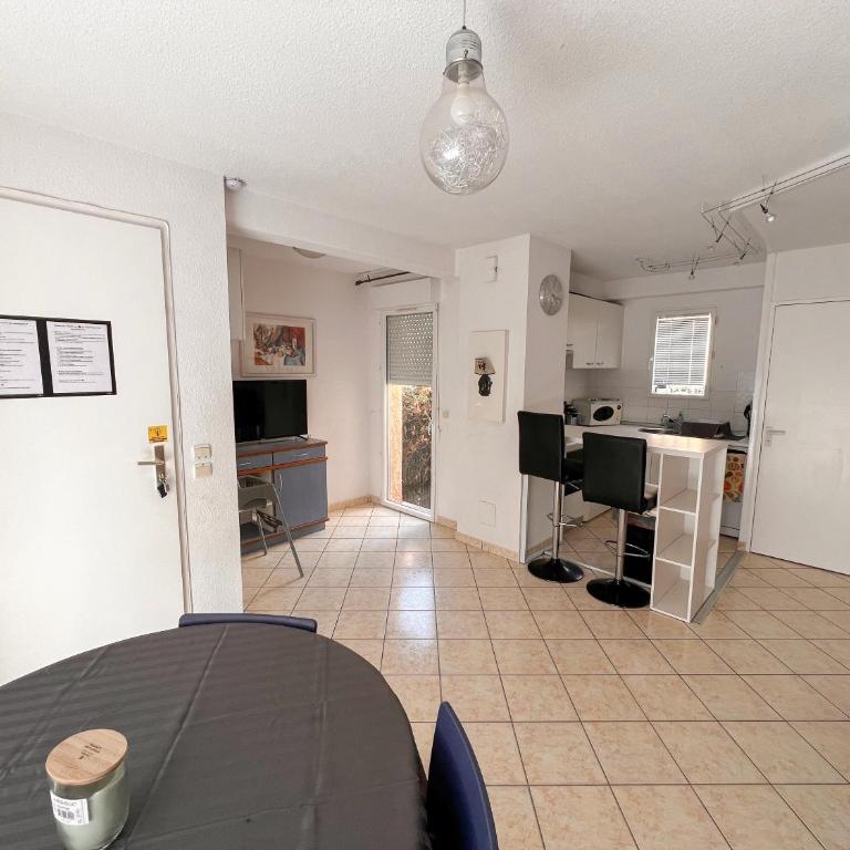 Maison Familiale dans le Domaine de la Plage avec Piscine Privée, à 200m de la Mer - Casa con 2 Camere da Letto - 25