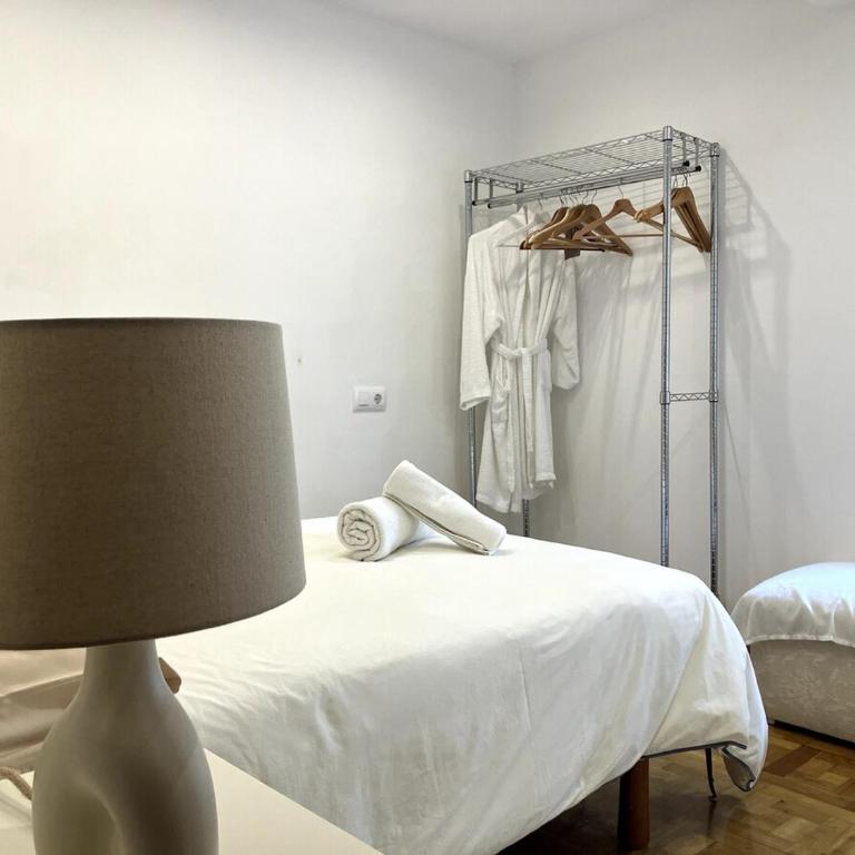 Comfort And Convenience In Las Marías - Apartamento de 2 dormitorios - 9