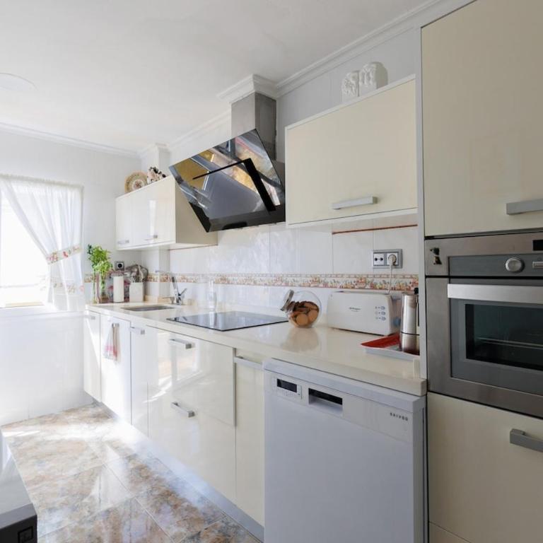 Comfort And Convenience In Las Marías - Apartamento de 2 dormitorios - 18