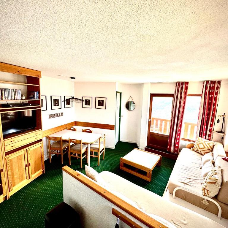 NECOU Les MENUIRES - Two-Bedroom Apartment - 5
