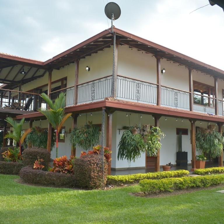 Beautiful Farm in Santa Elena - Villa - 20