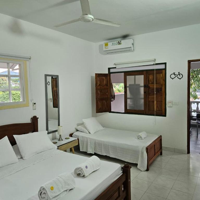 Hotel Refugio Bike - Habitación Triple Confort con ducha - 4