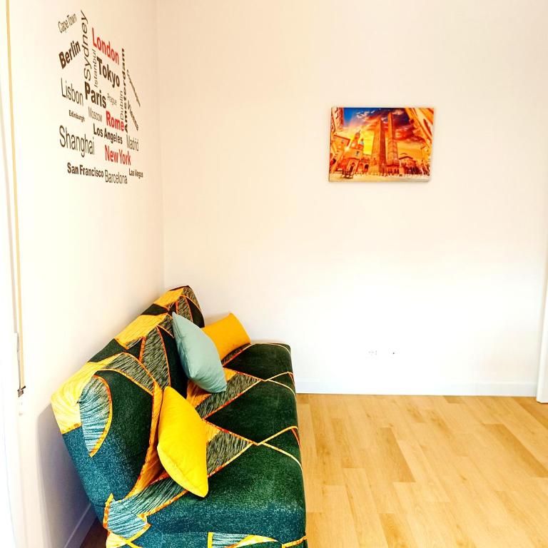 Eleganza di Lusso tra Fiera e Stazione, DaDoBò - Appartamento con 2 Camere da Letto - 9