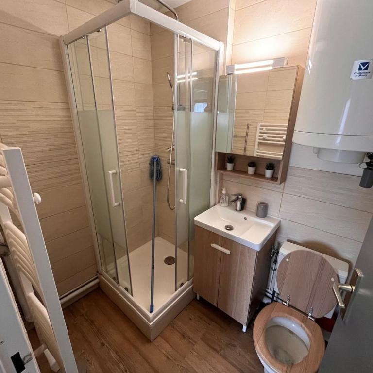 Appartement Cabourg Plage - F2 - Vue dégagée - Two-Bedroom Apartment - 8