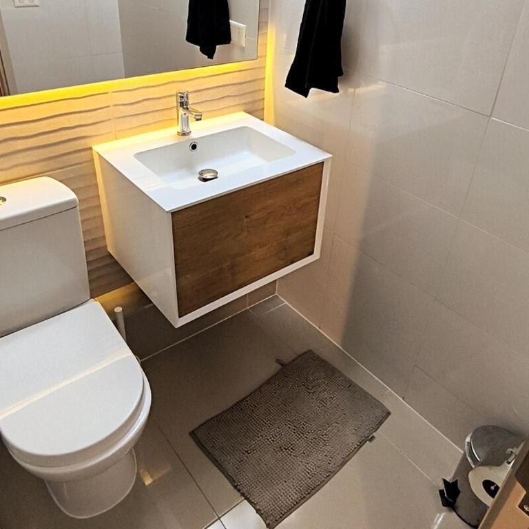 D6 New Central - King Bed - One-Bedroom Apartment - 6