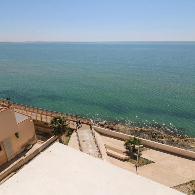 Amazing Apartment In Pozzallo With House Sea View - Apartment mit 2 Schlafzimmern - 8