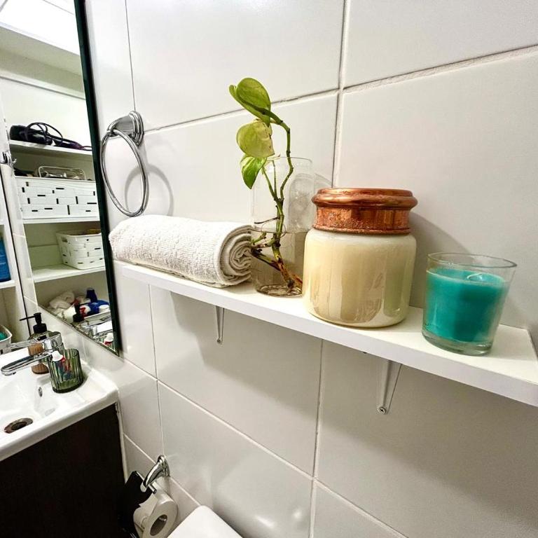 Habitación doble - baño compartido - Double Room with Private Bathroom - 10