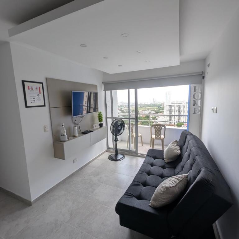 Apartamento amoblado en Cartagena cerca a la playa - Three-Bedroom Apartment - 12