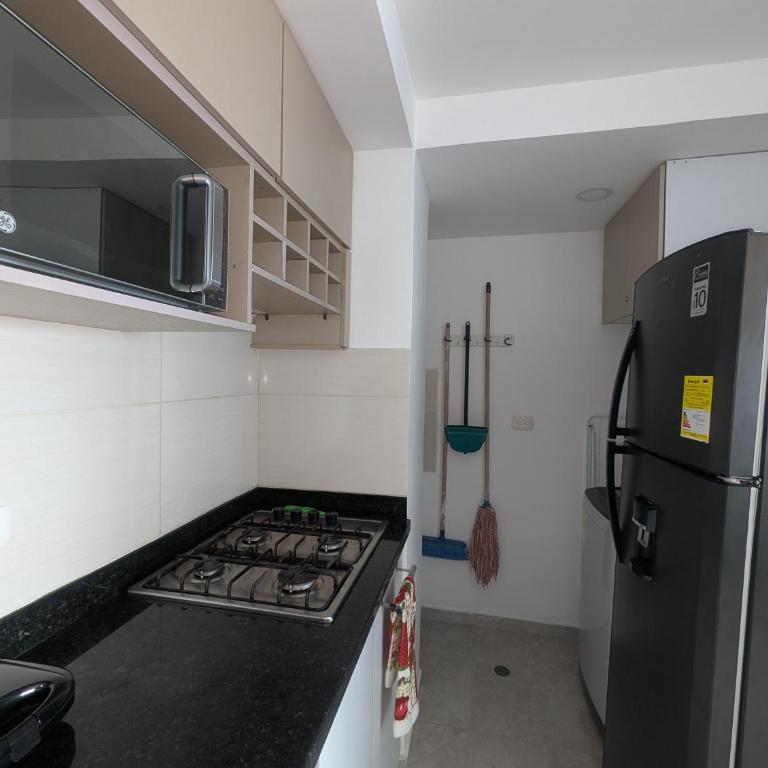 Apartamento amoblado en Cartagena cerca a la playa - Three-Bedroom Apartment - 15