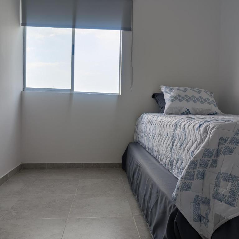 Apartamento amoblado en Cartagena cerca a la playa - Three-Bedroom Apartment - 26