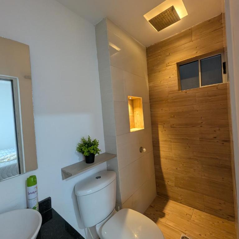 Apartamento amoblado en Cartagena cerca a la playa - Three-Bedroom Apartment - 27