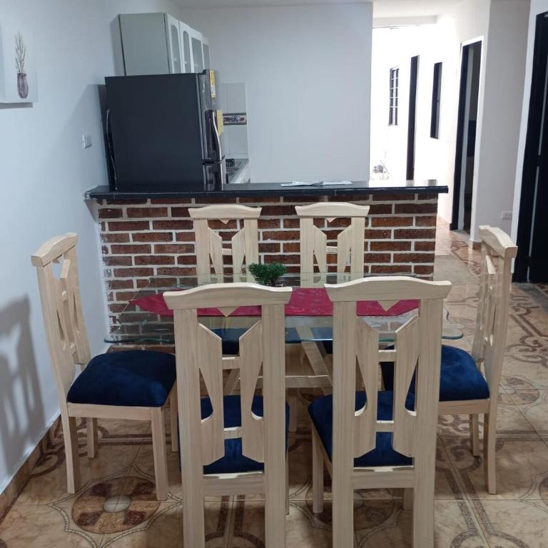 Es una casa muy fresca y muy cómoda tranquila para pasar todas tus vacaciones muy relajante - Casa de 3 dormitorios - 13