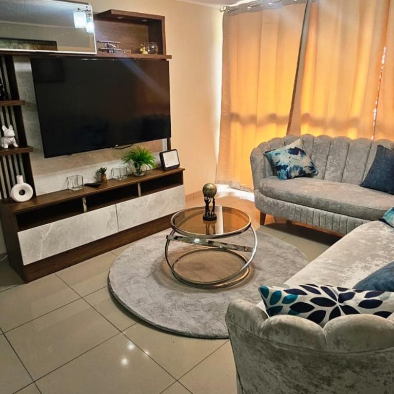 Confortable y amplio cerca del aeropuerto y mar - Apartamento de 3 dormitorios - 8