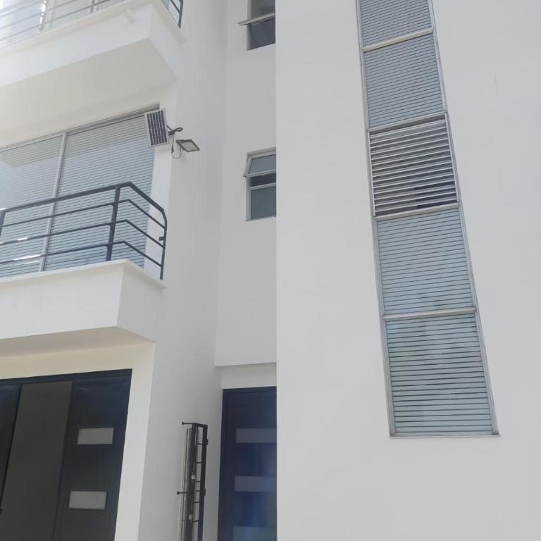 Apartamento lindo con balcon - Apartamento de 2 dormitorios con balcón - 2