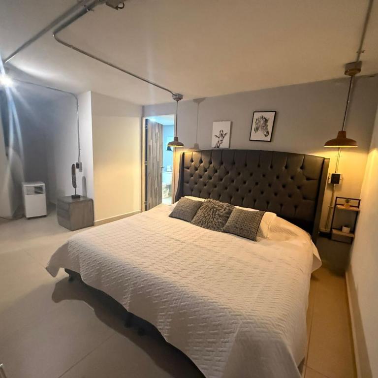 Apartamento de lujo Poblado - Two-Bedroom Deluxe Apartment - 8