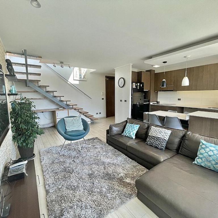 Departamento, 2 pisos, Metro, céntrico - Two-Bedroom Apartment - 1