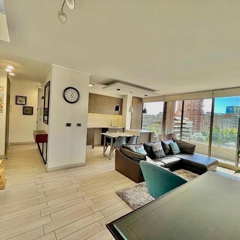 Departamento, 2 pisos, Metro, céntrico - Two-Bedroom Apartment - 17