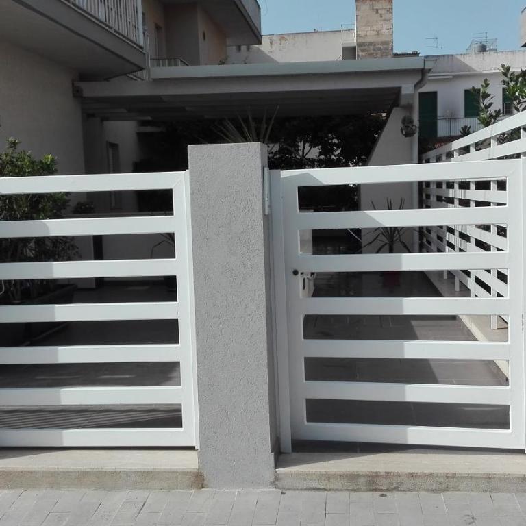 La Casa Bianca - Two-Bedroom House - 22