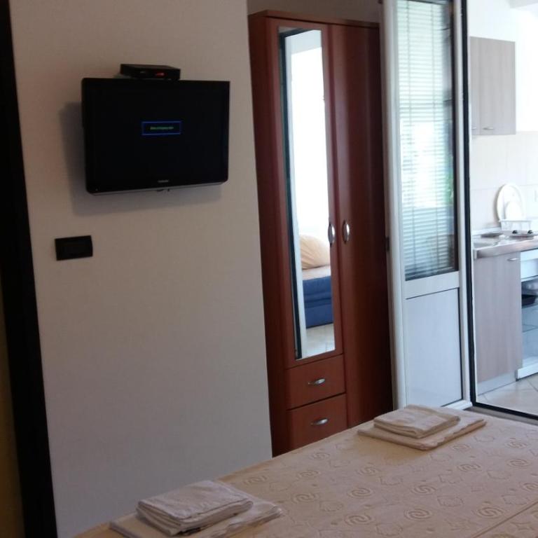 Apartmani Luka - Apartment - 3