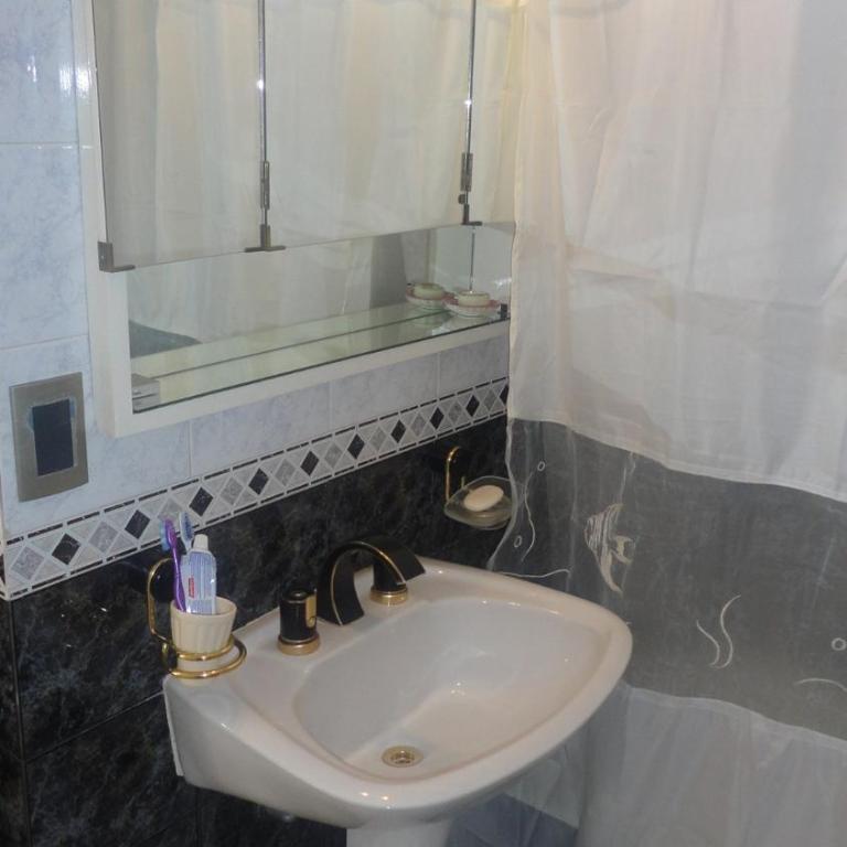 Hermoso, cómodo equipado Aire, Luz y sol a 300 mts del Hosp Italiano - Superior Apartment - 12