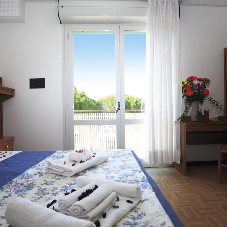 Hotel Aspe - Camera Tripla con Balcone - 5