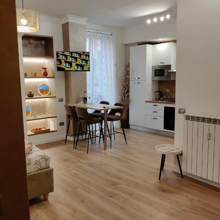 Metro Re di Roma Apartment - Monolocale Deluxe - 10