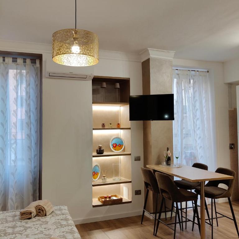 Metro Re di Roma Apartment - Monolocale Deluxe - 11