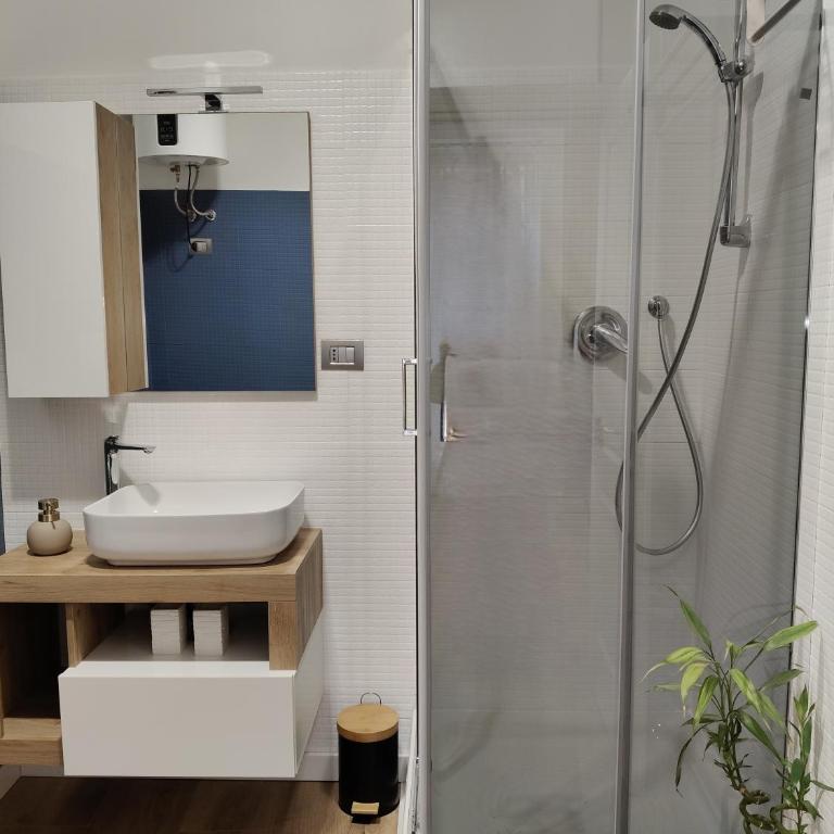 Metro Re di Roma Apartment - Monolocale Deluxe - 16