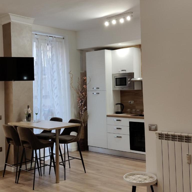 Metro Re di Roma Apartment - Monolocale Deluxe - 23