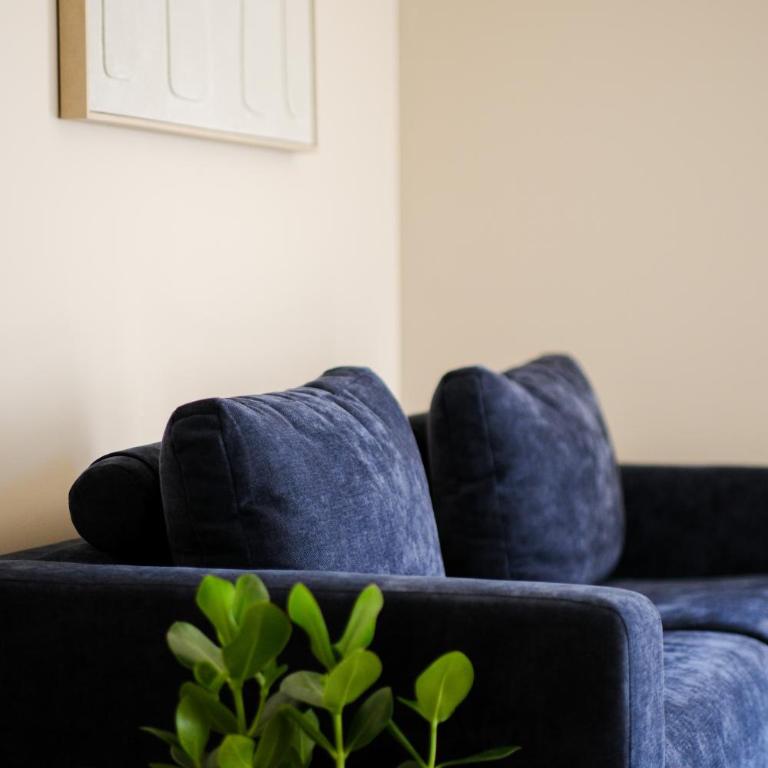 The Garden Premium Apartment - Large Windows - 3Min Walk to Bernina Express & Station - Apartment mit Stadtblick - 11