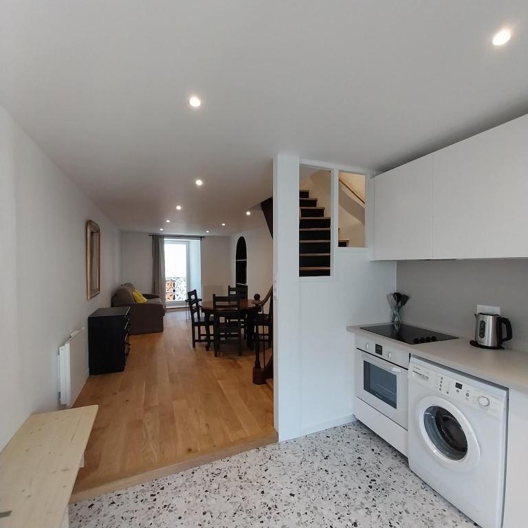 Versant Sud - Duplex - Centre Bourg d 'Oisans - Two-Bedroom Apartment with Balcony and Terrace - 8
