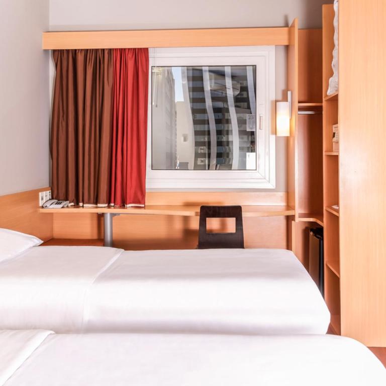 ibis Asuncion - Standard Twin Room - 9