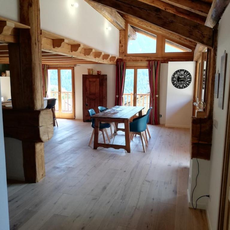 Charmant appartement avec terrasse de toit 2 chambres 4 pers - Two-Bedroom Apartment with View - 8