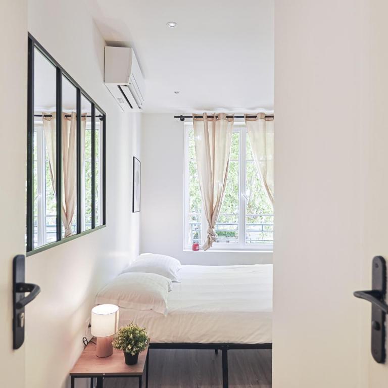 LES BULLES DE MONA - Passion - Spa - Clim - Studio avec Baignoire Spa - 9