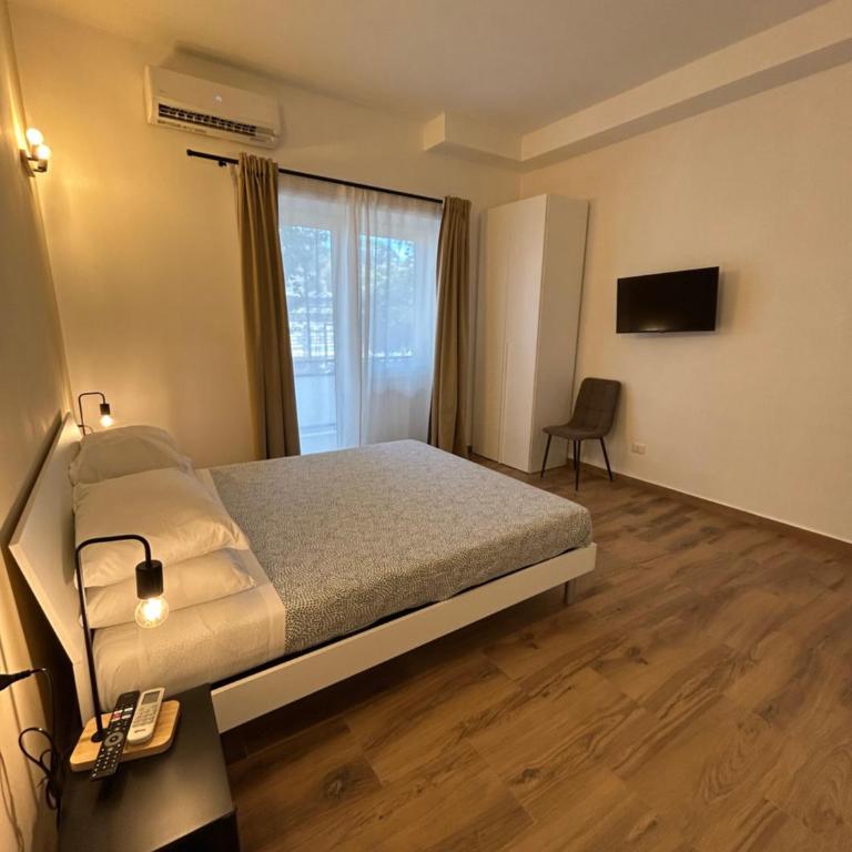 Interno 2 alle Mura - Camera Matrimoniale con Balcone (3 Adulti) - 2