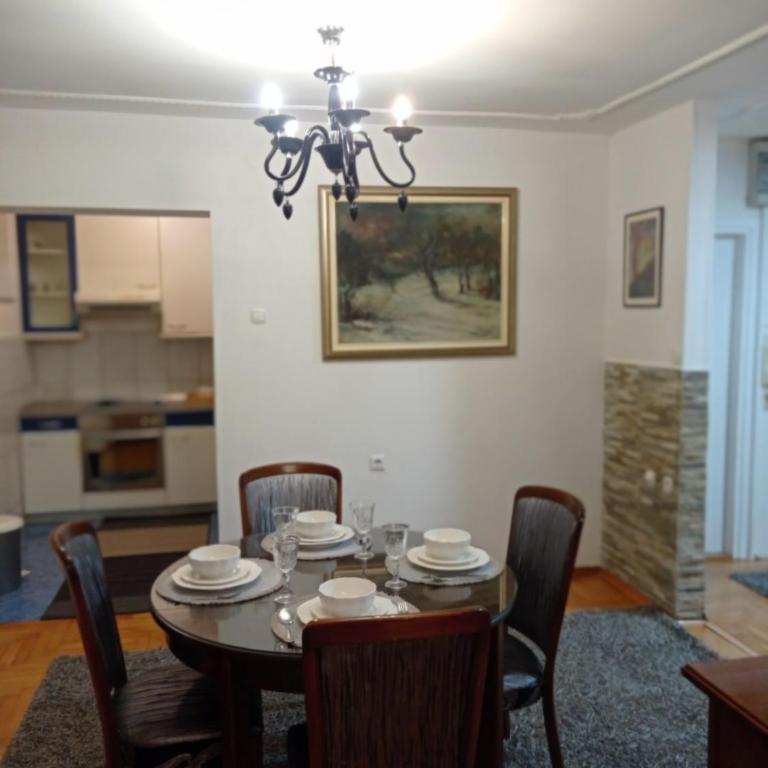 Apartman Centar - Apartman sa 2 Spavaće Sobe - 9