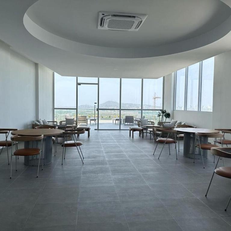 Amplio Apartamento Familiar con vista al Mar en Cartagena - Three-Bedroom Apartment with Sea View - 45