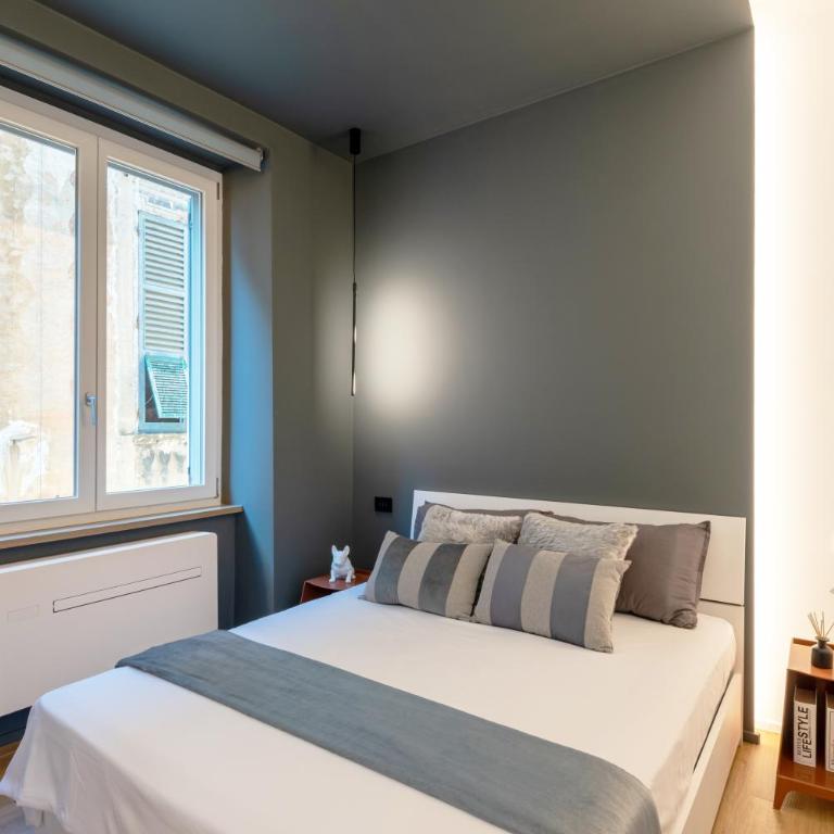 Luccoli17 - Elegant City Escape with WiFi 1Gbps, Elevator, AC - Genoa Historical Center - One-Bedroom Apartment - 6
