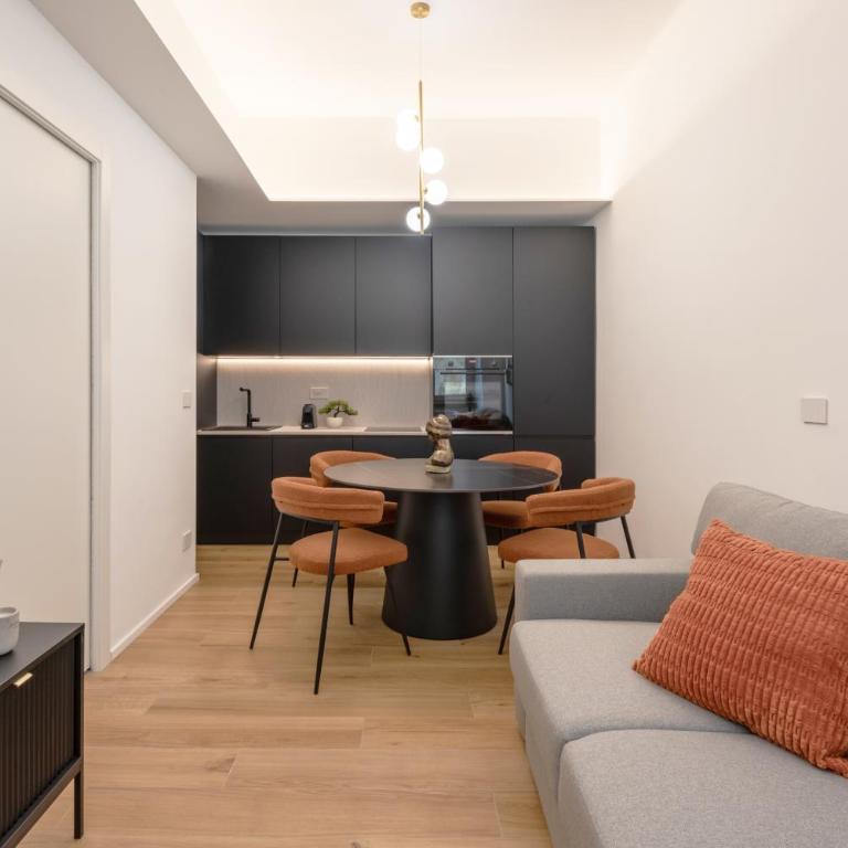 Luccoli17 - Elegant City Escape with WiFi 1Gbps, Elevator, AC - Genoa Historical Center - One-Bedroom Apartment - 5