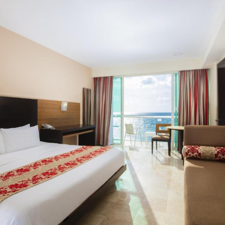 Krystal Cancun - Club Room Ocean View King - 5