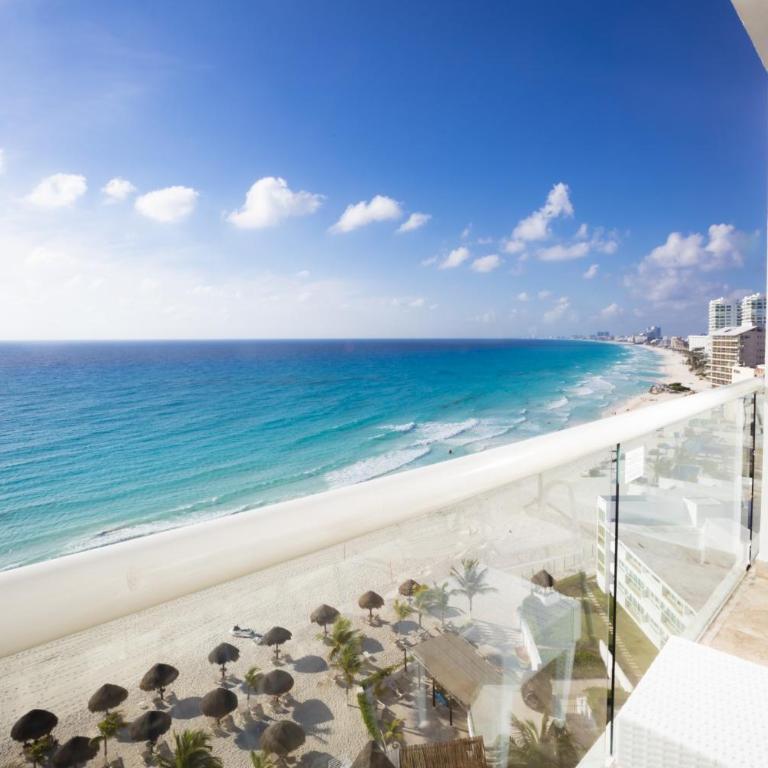 Krystal Cancun - Club Room Ocean View King - 7