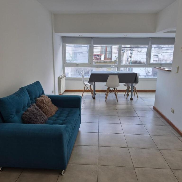 Moderno y luminoso Departamento zona Guemes con cochera - One-Bedroom Apartment - 1