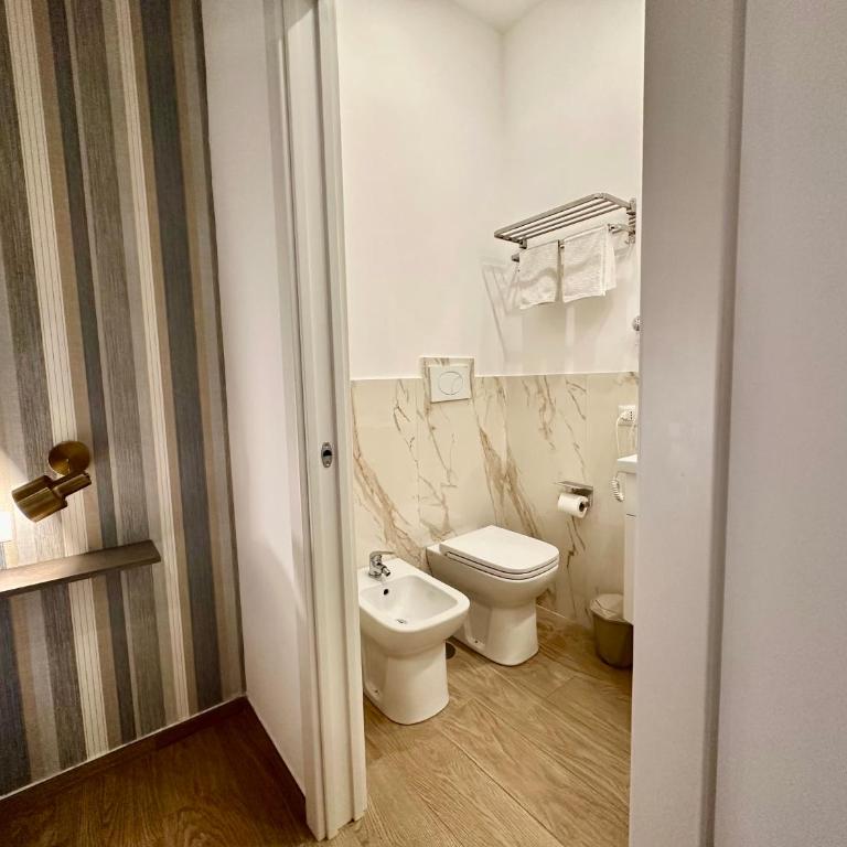 Casa Morelli - Quadruple Room with Balcony - 15