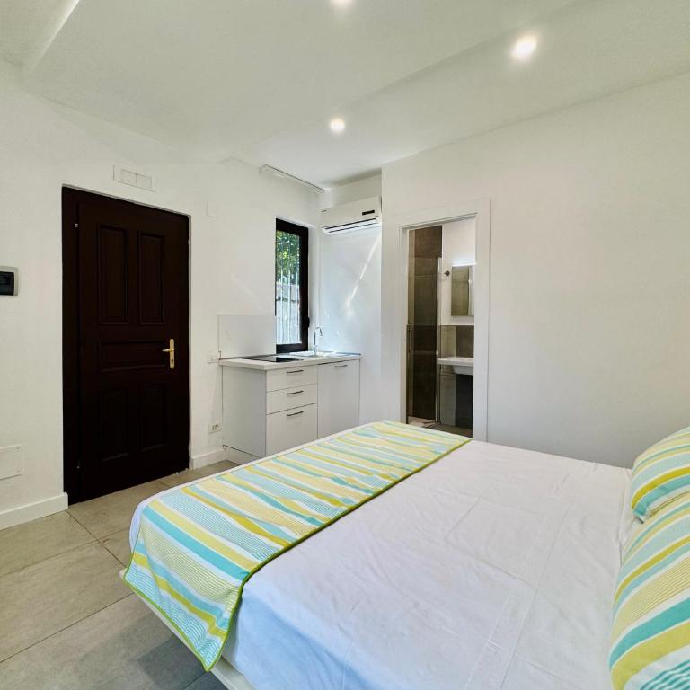 YourHome - Villa Claudette Rooms - Monolocale - 8