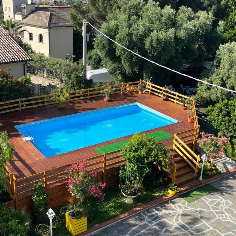 VILLA FELICE - Appartamento con 2 Camere da Letto - 8